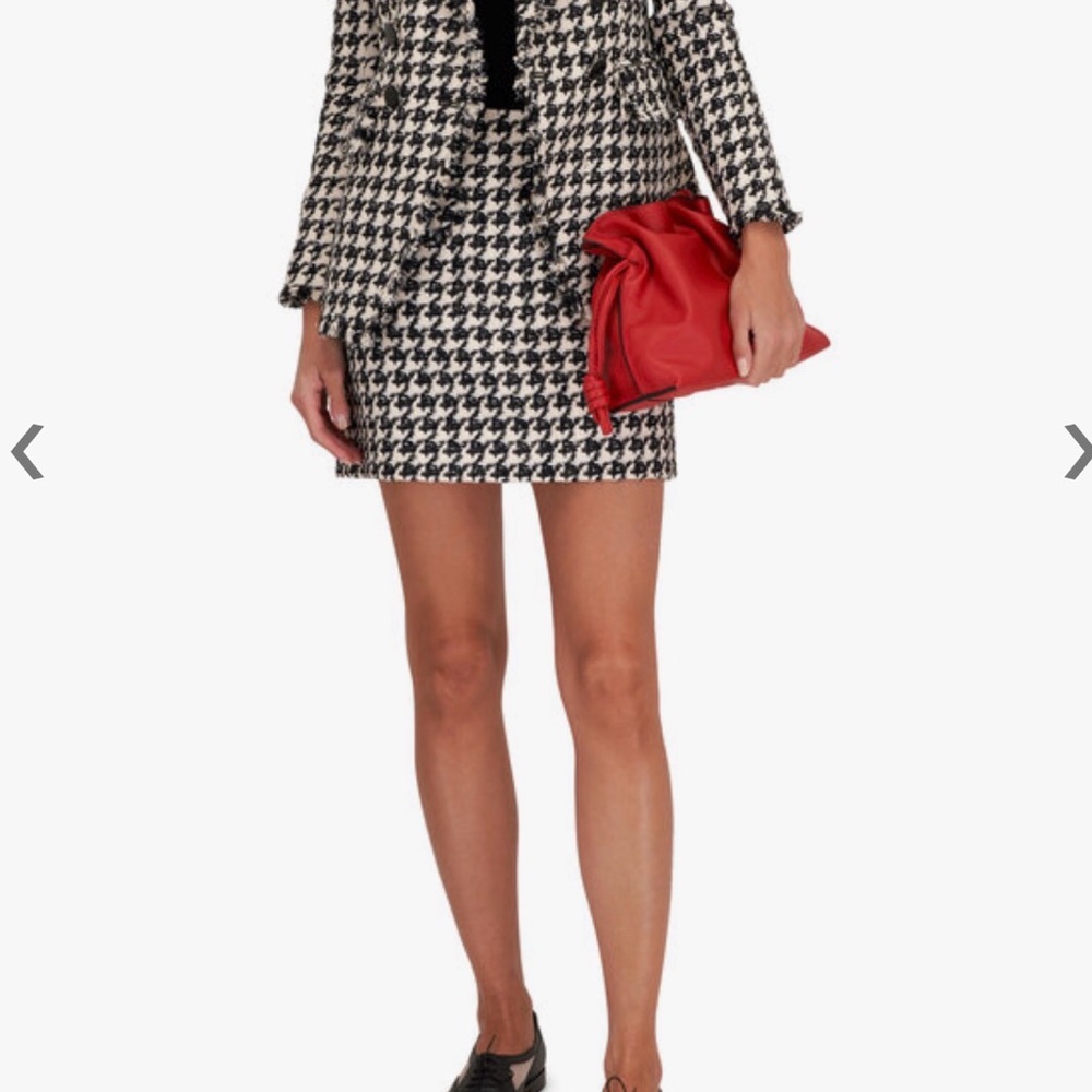 NEW VERONICA BEARD
Adriel Black & Off-White Tweed Skirt